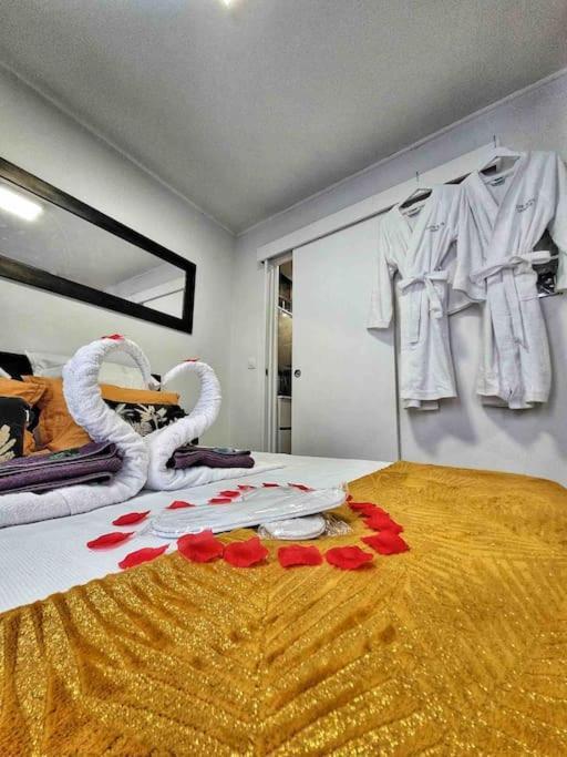 Love Room A Cannes - Appartement 25M2 Pour 2 Personnes Avec Un Jacuzzi Prive Екстериор снимка